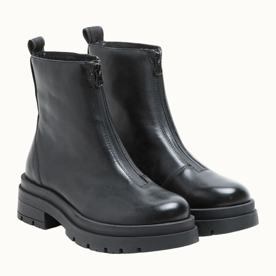 Avelora™ | Track Boots